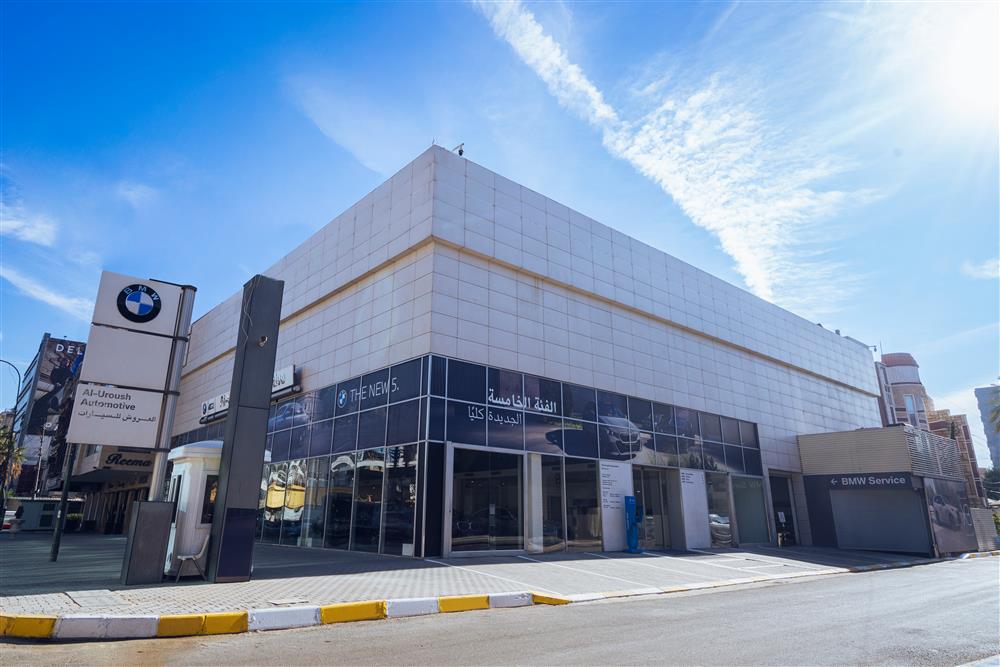 showroom-image